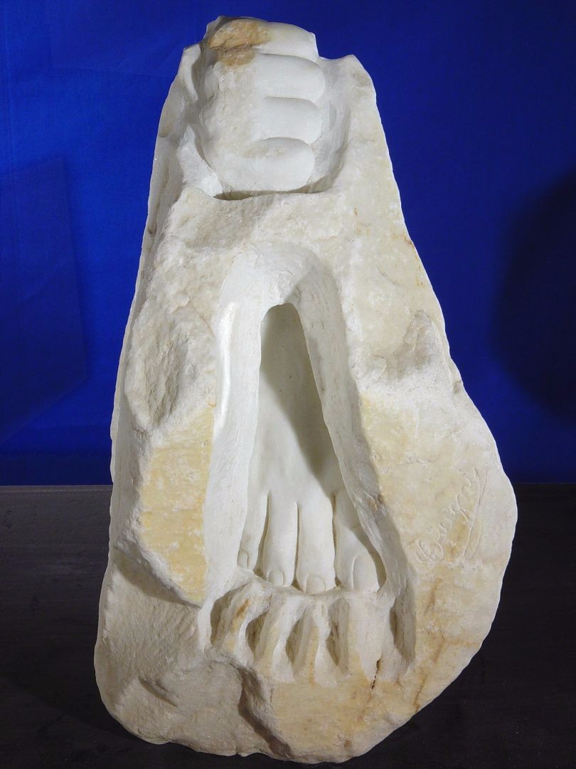 POSSESSO - marmo bianco di Carrara - cm 22x40x24 - 1981